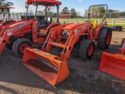 Kubota MX5200 MFWD Tractor, s/n 54676: Rollbar, Loader w/ QC Bkt., Drawbar,