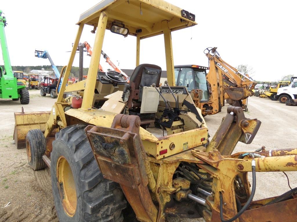 Cat 426 Loader Backhoe, s/n 7BC02078: 4-post Canopy, Meter Shows 6600 hrs