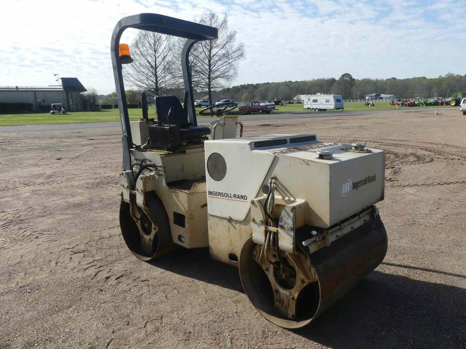 Ingersoll Rand DD24 Tandem Drum Roller, s/n 5059S: Meter Shows 3129 hrs