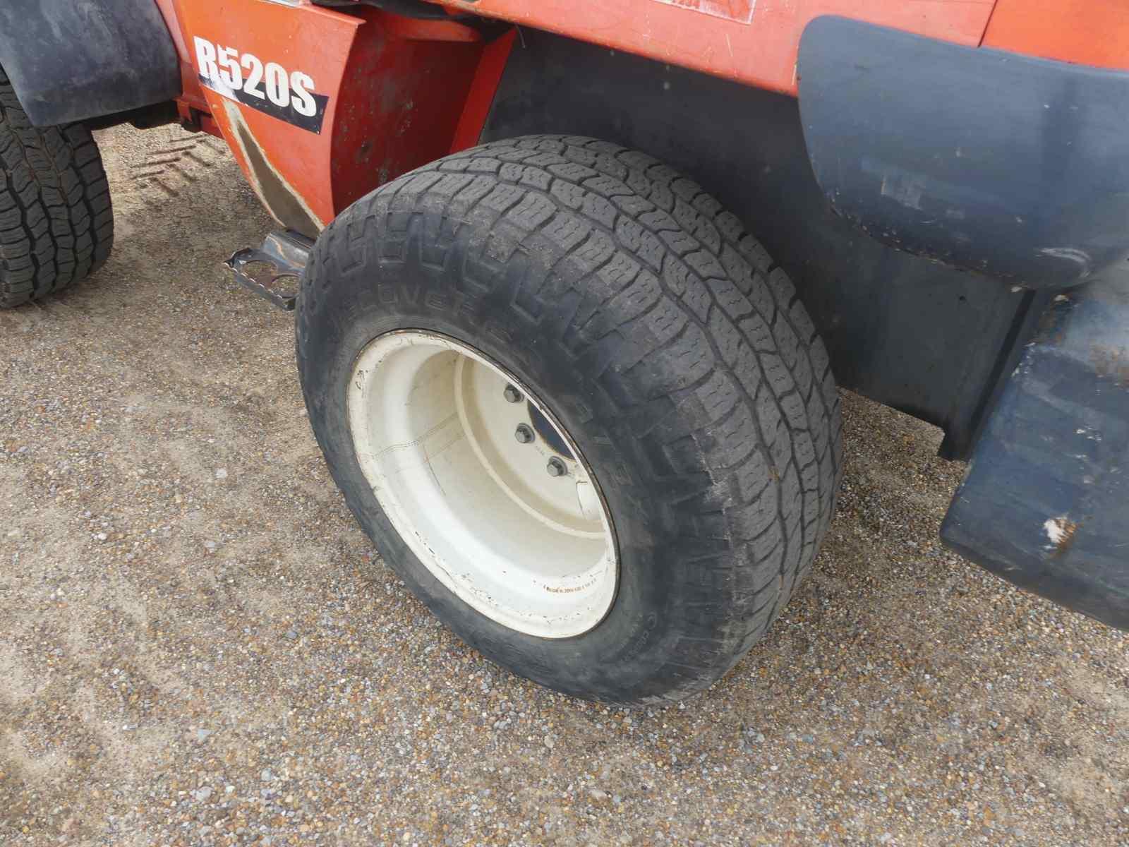 Kubota R520ST Rubber-tired Loader, s/n 21839: Rollbar Canopy, GP Bkt., Mete