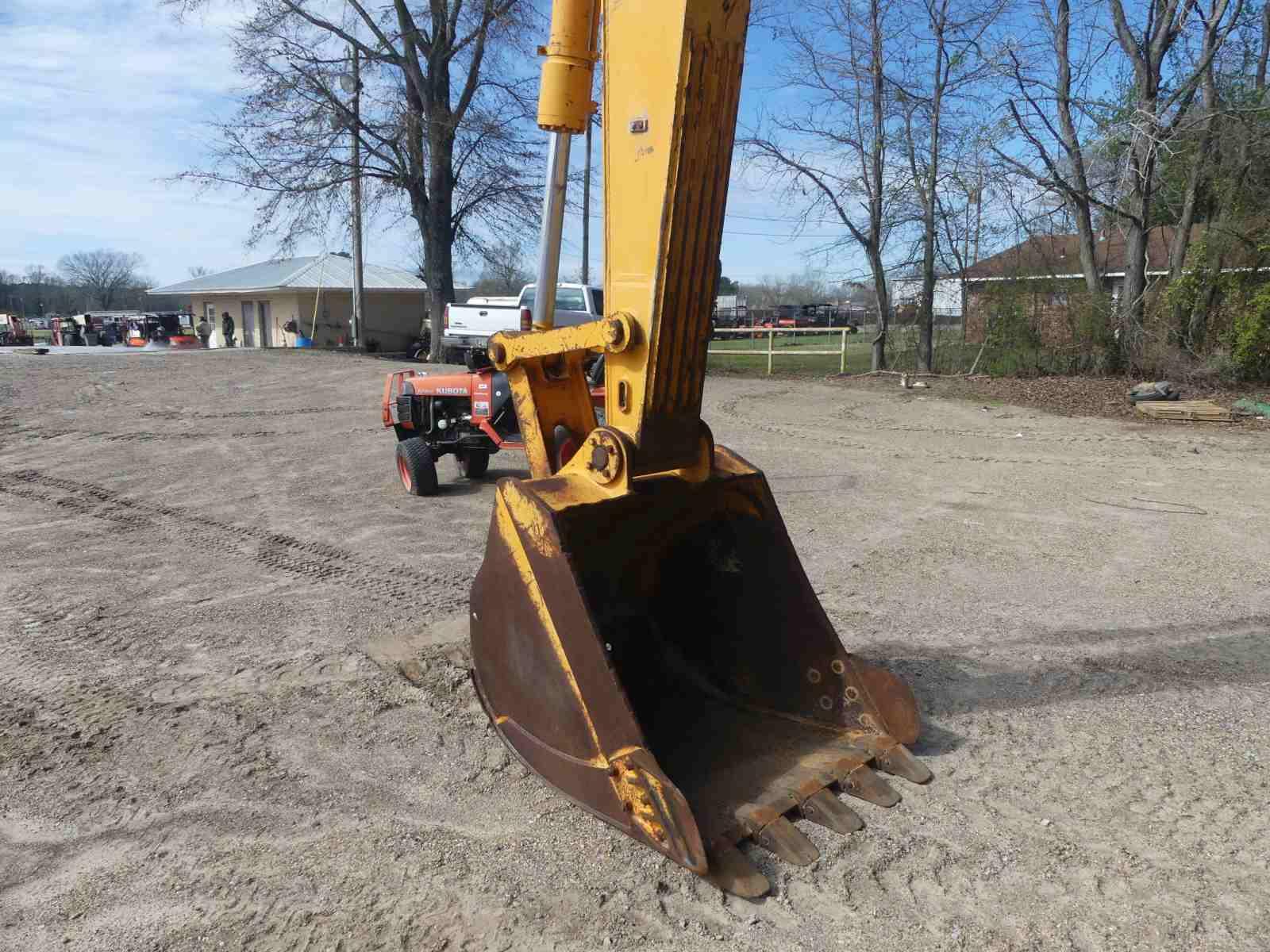 Hyundai Robex 200W-2 Rubber-tired Excavator, s/n E402CK10339: Encl. Cab, Me