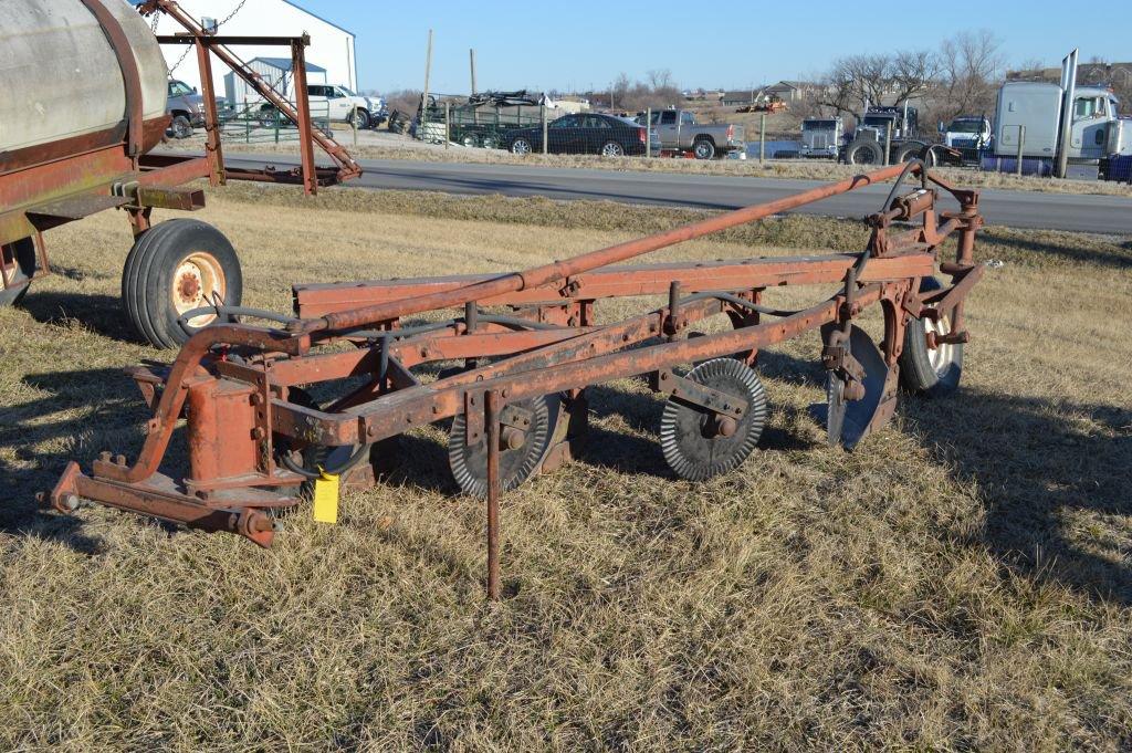 Ihc 4 Bottom Plow, Semi Mounted, 4x16"