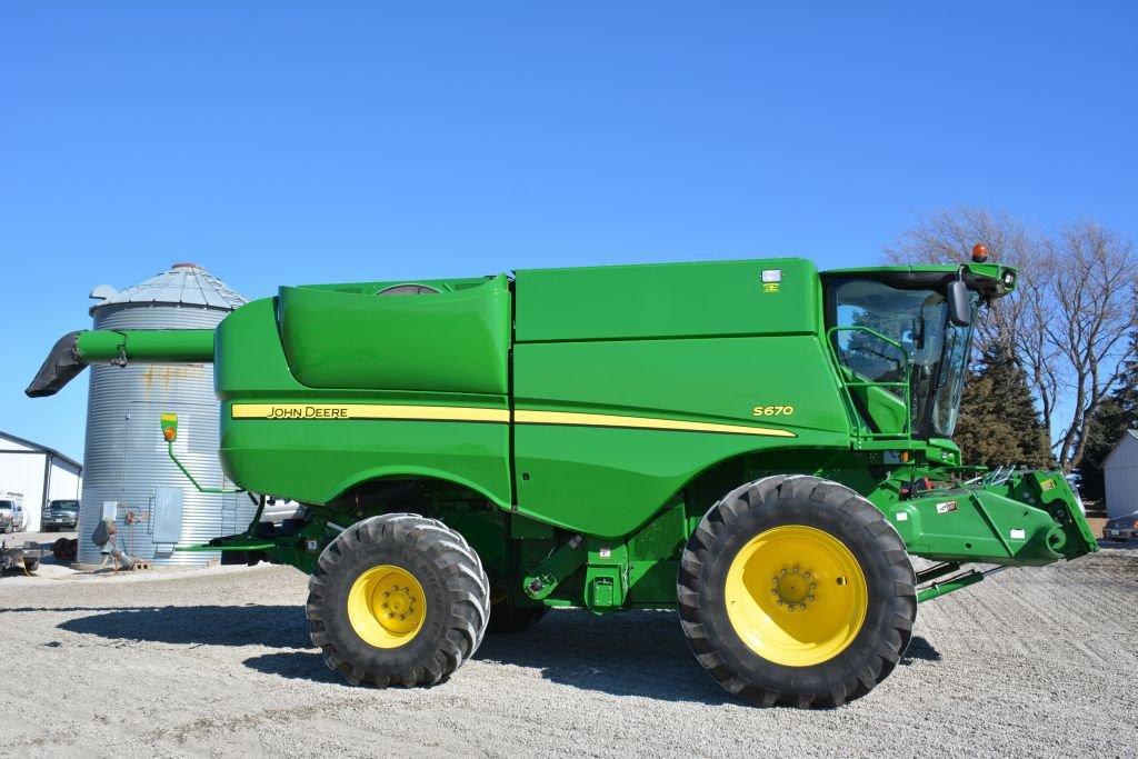 2013 John Deere S670 Combine, Premiere Cab, Hd Light System, Camera System,