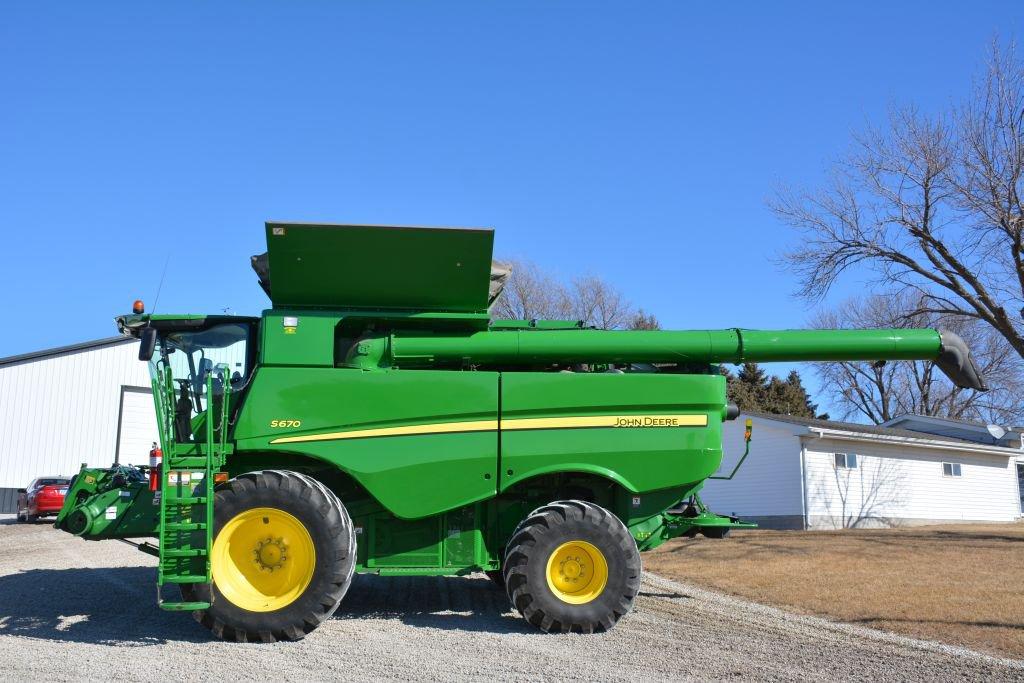 2013 John Deere S670 Combine, Premiere Cab, Hd Light System, Camera System,