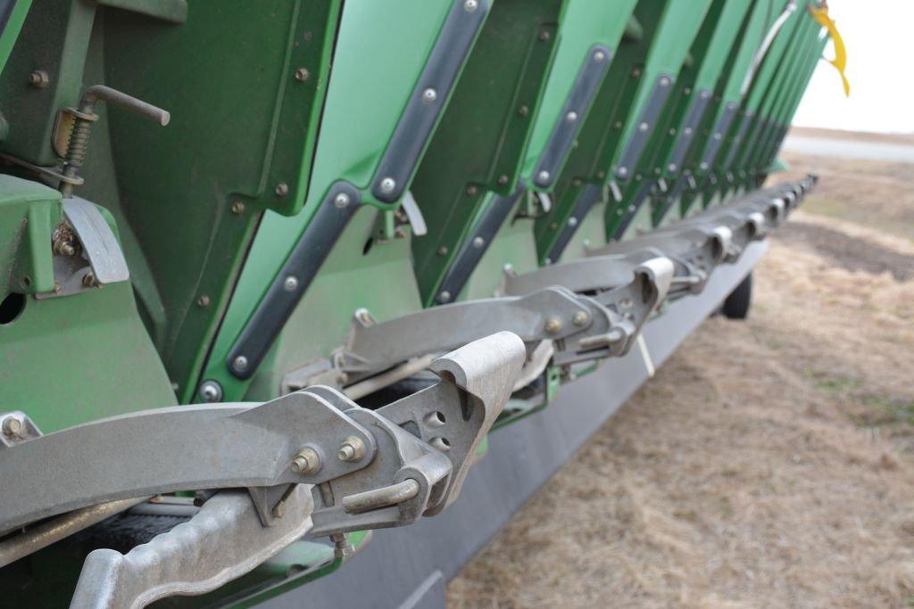 2010 John Deere 12 Row Poly Corn Head, Single Point, 360 Yield Brush Chains