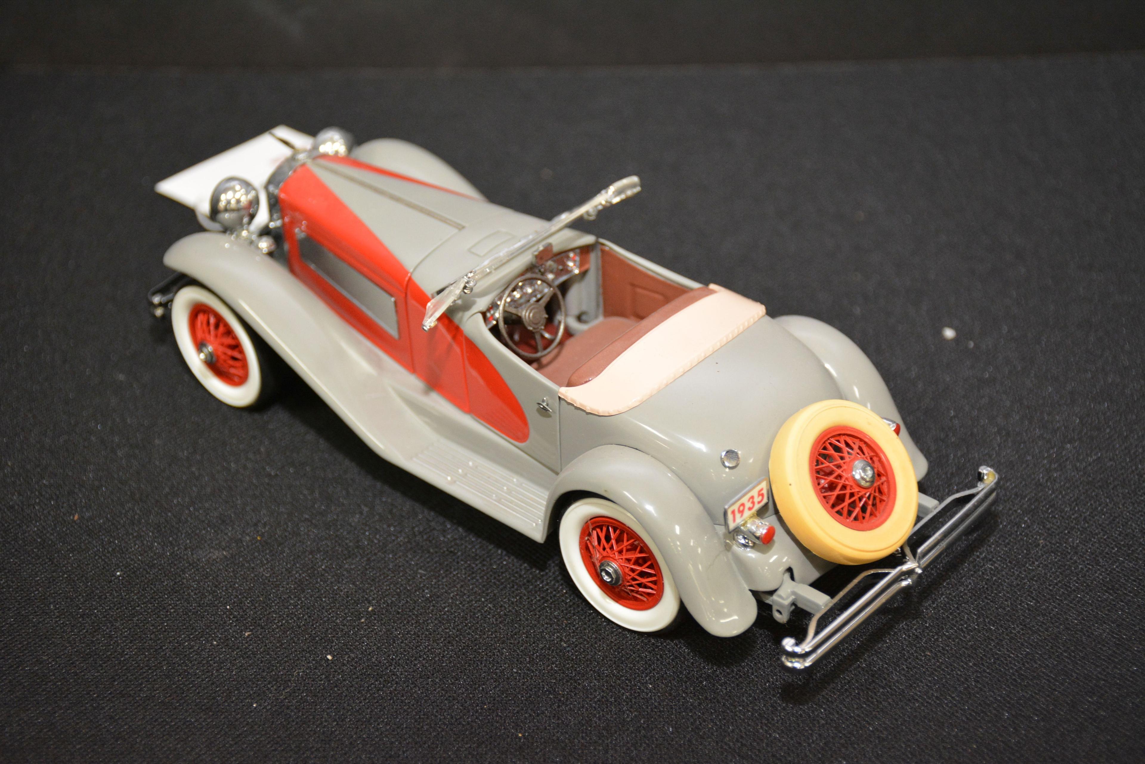 1/24 Scale 1935 Duesenberg Ssb - Danbury Mint