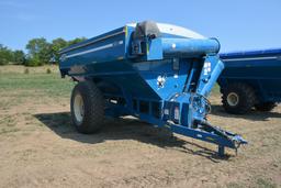 Kinze 650 Auger Wagon, Light Package, 24.5-32 Tires, Roll Over Tarp