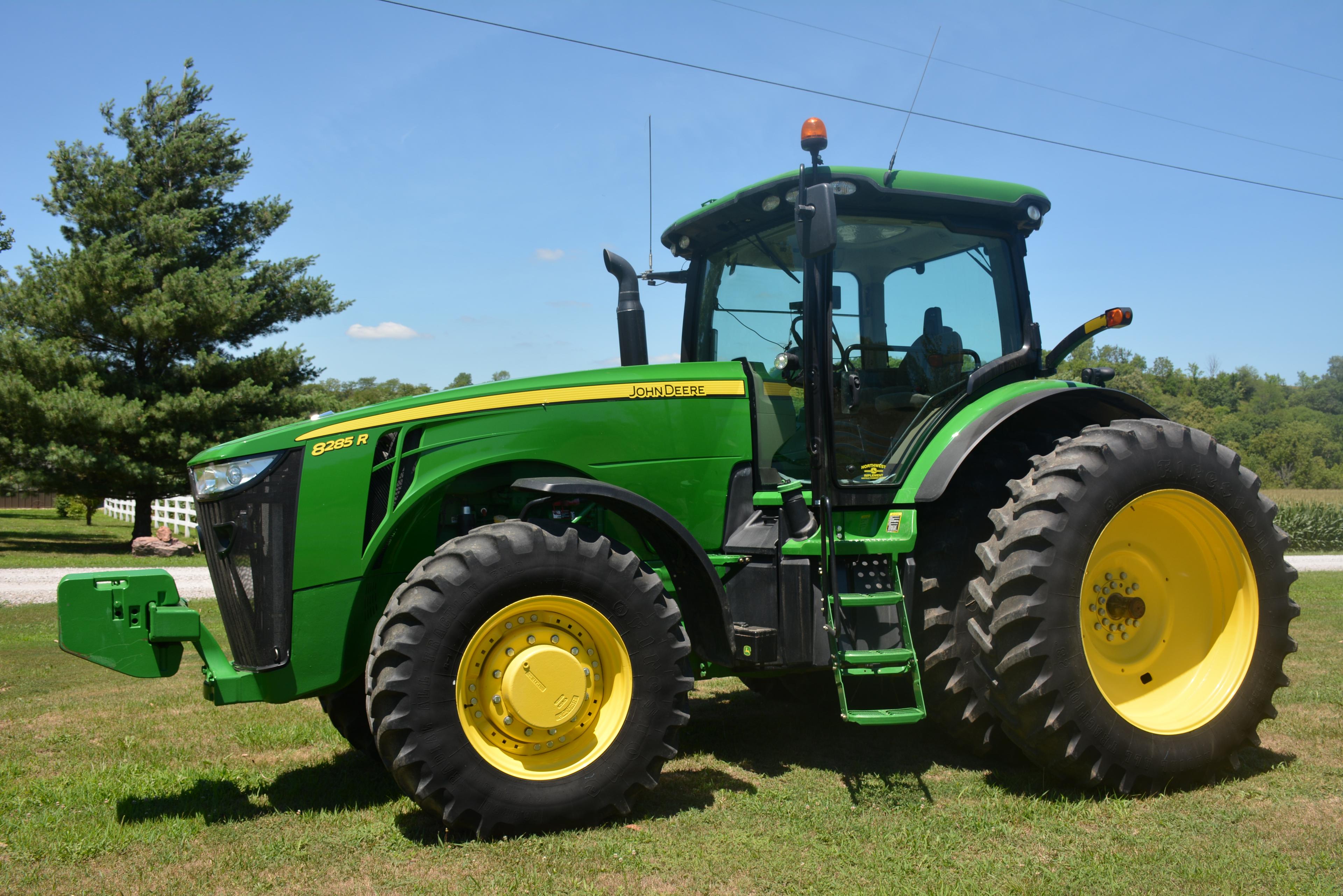 2011 John Deere 8285r Mfwd, One Owner, 1115 Hours, Autotrac Ready With Plug