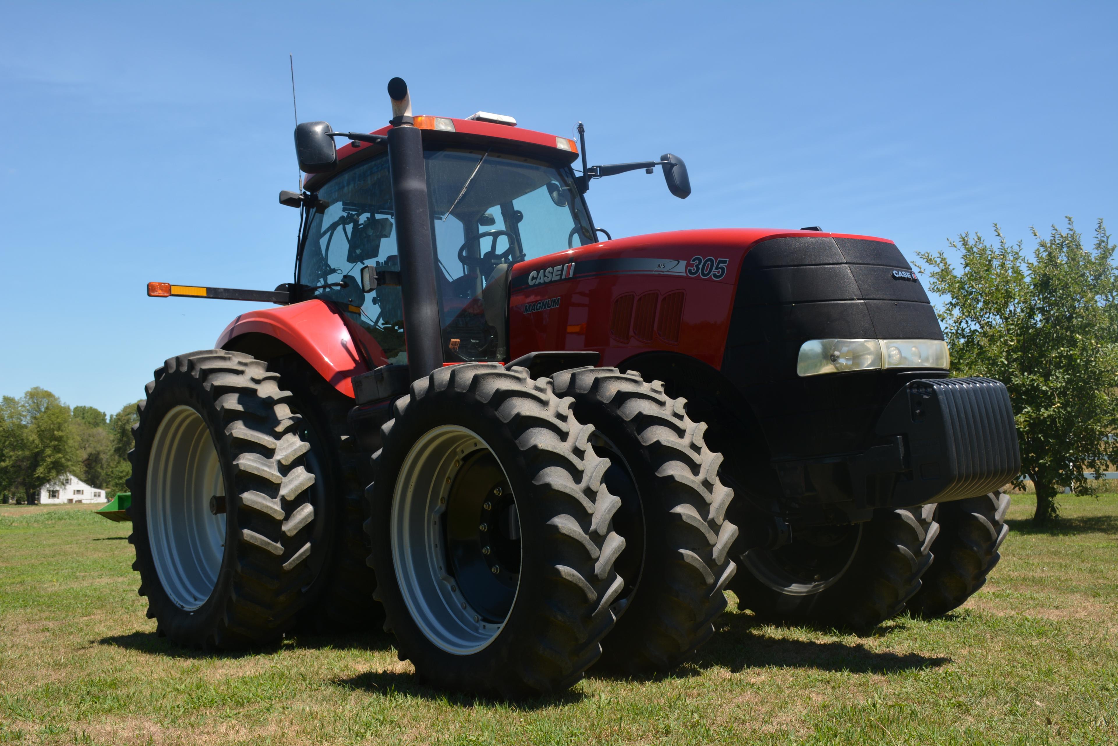 2011 Case Ih 305 Mfwd, 1302 Hours, 4 Scv Electric, 3pt, 19 Speed Power Shif