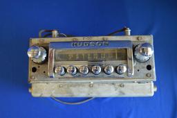 Hudson Push Button Radio