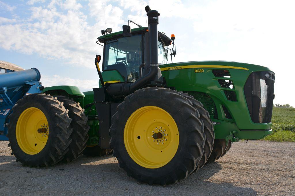 2011 JD 9230 Tractor, fully loaded, 18/6 Powershift trans., 3 pt./PTO, larg