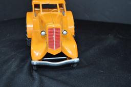 MM 1938 Tractor - Car w/ Cab