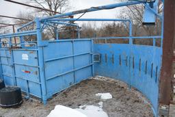 Scoots Portable Livestock Working Tub With Wheels and Hitch