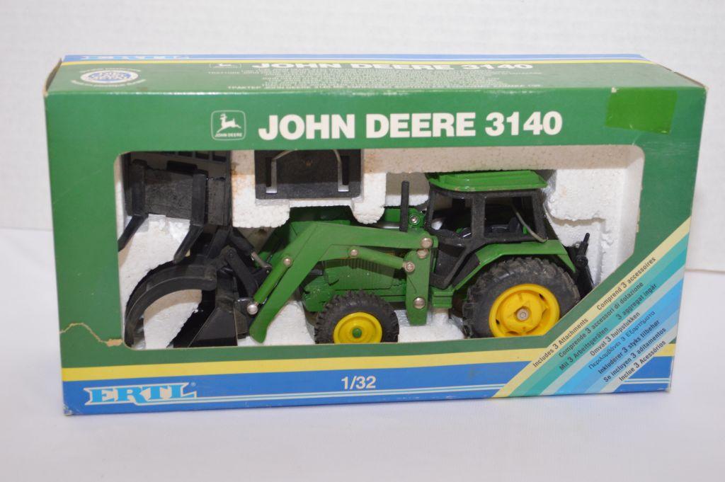 1/32 Scale Ertl JD Die Cast 3140 Tractor w/ Attachments #5648