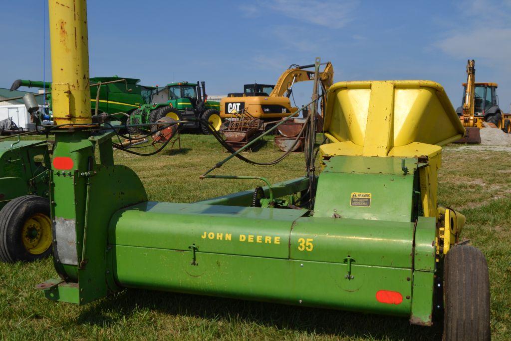 John Deere 35 Pull Behind Chopper w/ 2 Row Corn Head, 30"