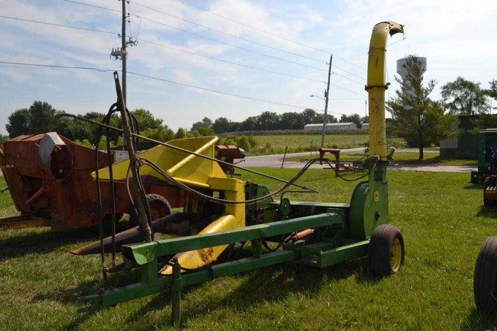 John Deere 35 Pull Behind Chopper w/ 2 Row Corn Head, 30"