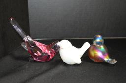 3 Glass Birds: 1 Joe St. Clair Carnival, 1 White Fenton, 1 Pink