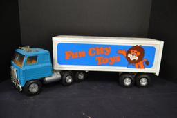 Ertl "Fun City Toys" Tractor & Trailer, metal and plastic accessories, play