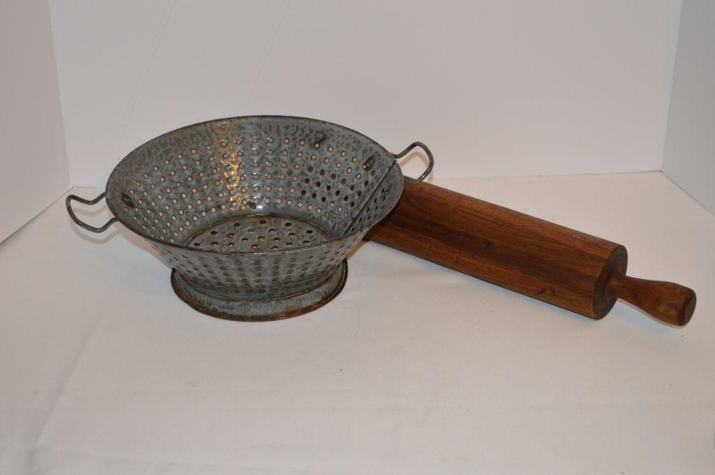 Gray Granite Strainer and Solid Wood Rolling Pin