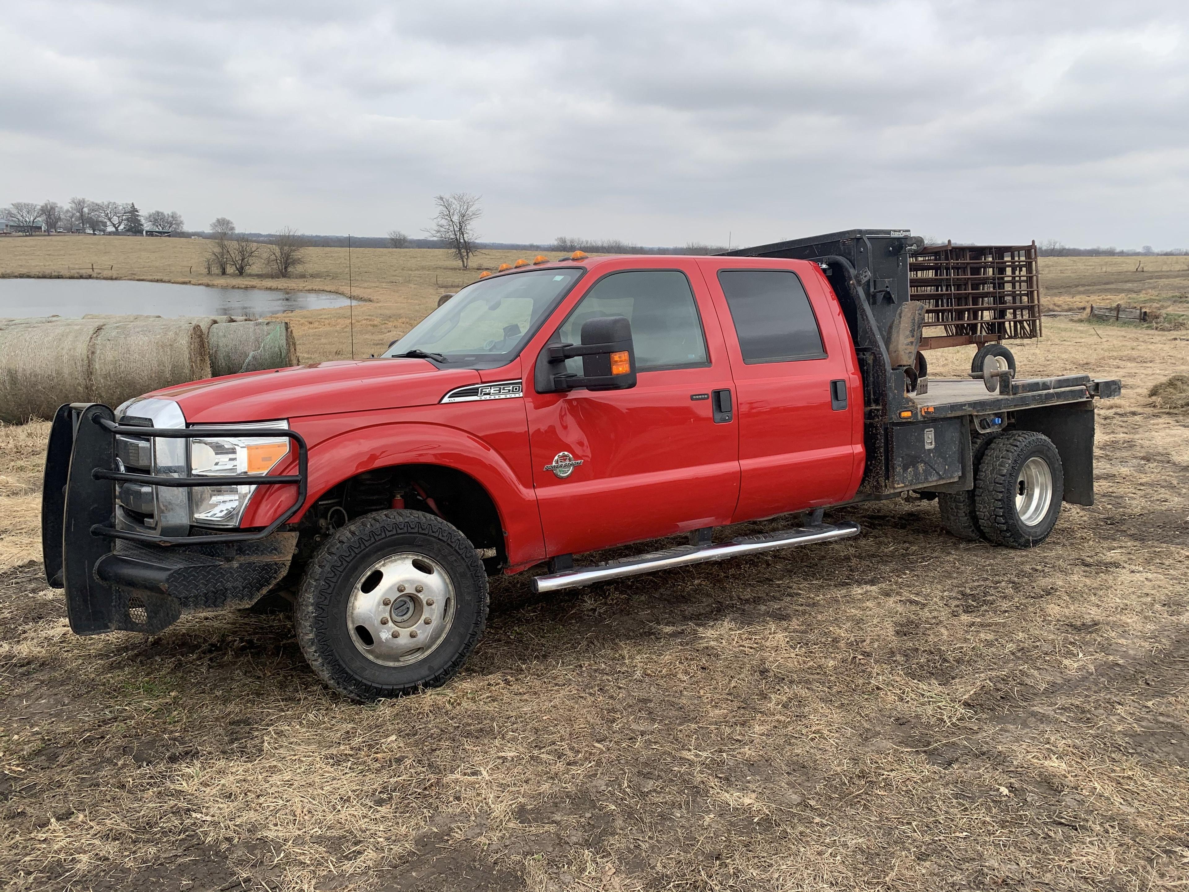 2013 Ford F350 XLT, 6.7 PowerStroke Dsl, 4 Door, 143,784 miles, New Rubber