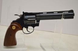 Colt Diamond Back 22LR Blued Adj. Sights, Walnut Grips, SN# 59377 - Mfg date 1966