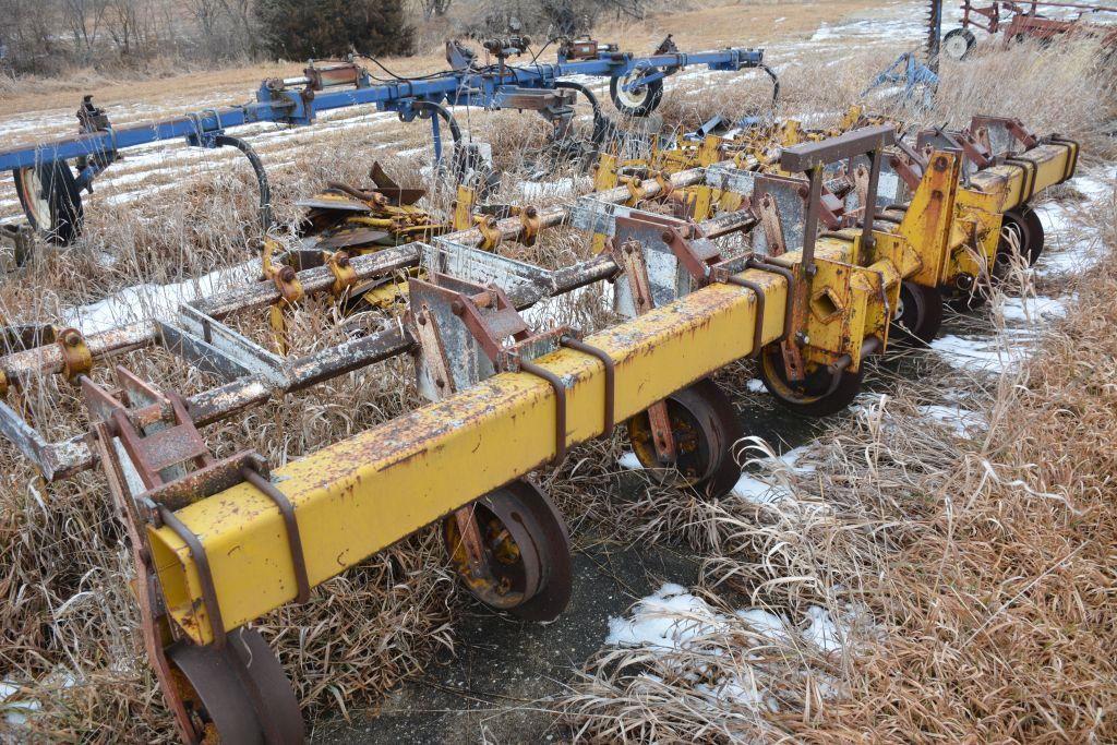 Buffalo 6x30” Cultivator with Shields 3Pt, 6x30” Rows