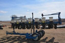 2012 Kinze 3500 Planter, 8/15 Row, Every Two Row Shut Offs, Markers, Mechan