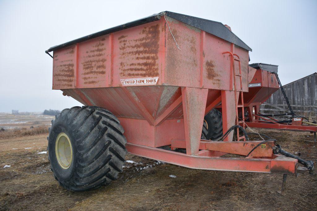 UFT Grain Cart, 66x43x25 Goodyear Floater Tires, 1000PTO, 16” Auger, Roll O