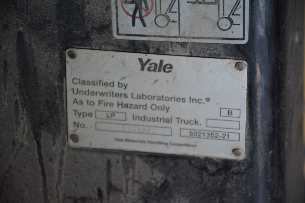 Yale - Propane Fork Lift, 3 Stage Lift, Side Shift, Solid Rubber Tires, Lig