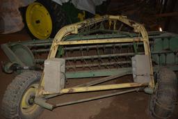 John Deere Hay Rake w/ Dolly Wheel, Rubber Teeth, Mdl 640-5Bar