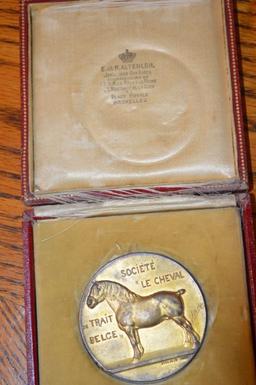 Medallion of From France of the "The Royal Belgian Draft Horse Society" in