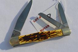 Winchester – 3 Blades – Yelloish? Brown Handle