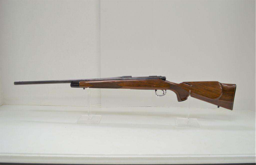 Remington Model 700 BDL 30-06 Cal., little pitting on barrel and bolt, few