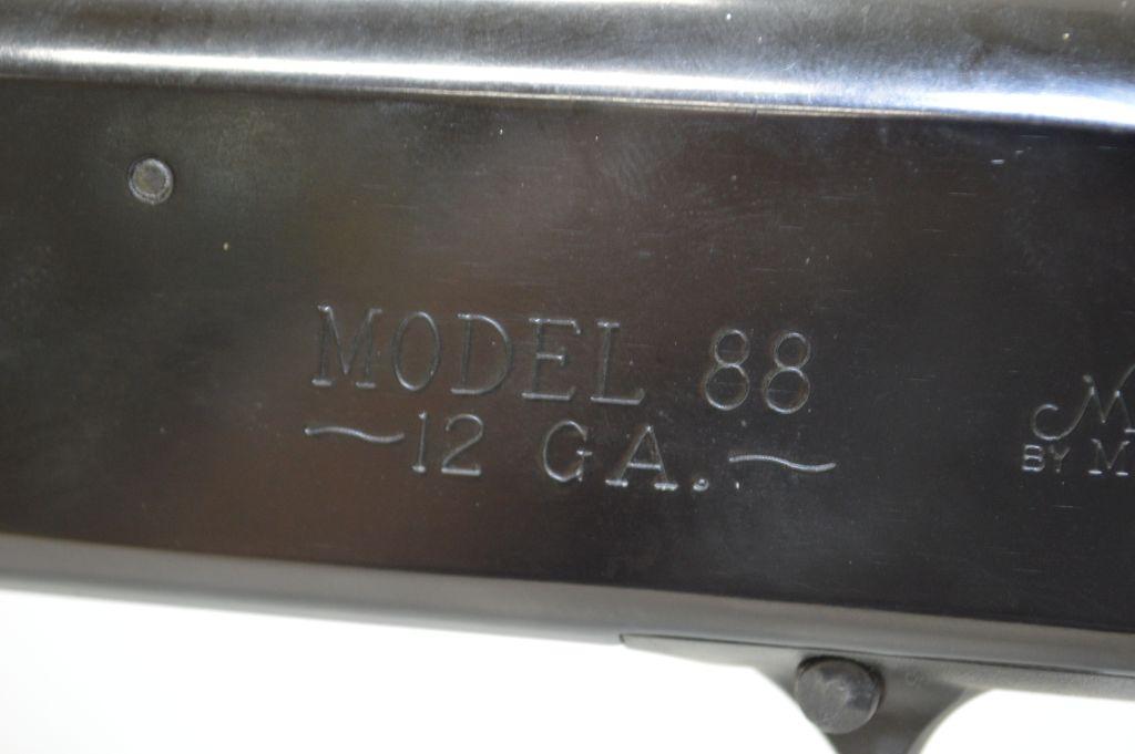 Maverick Model 88 12 Gauge 28" barrel, 2 3/4" and 3" Chamber, Pump action,
