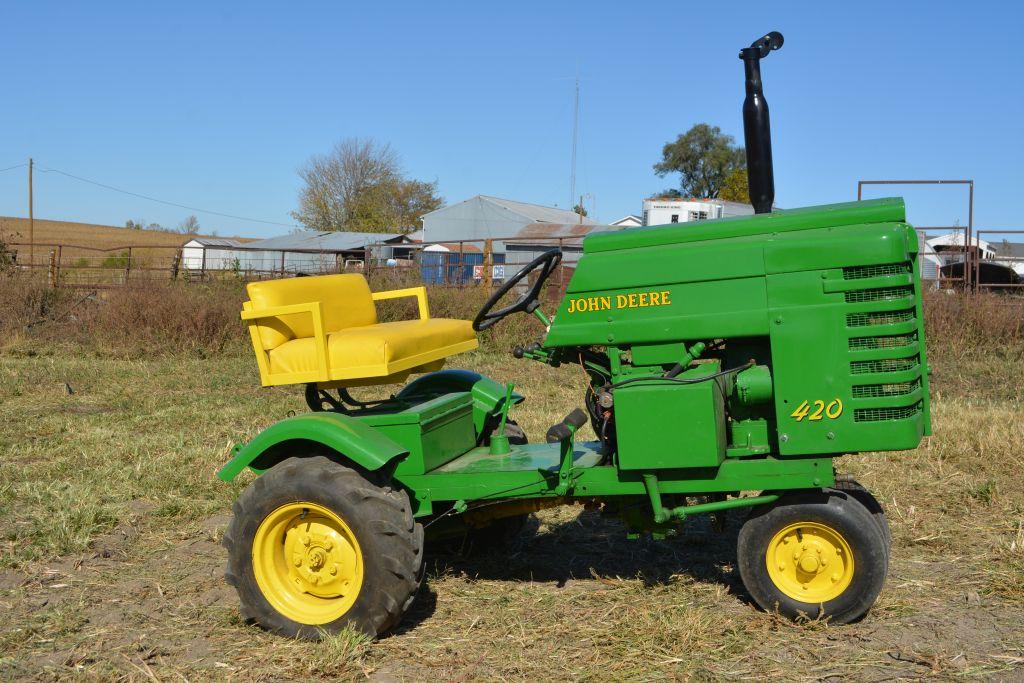 John Deere 420 Narrow Front, 3pt, 2 Outlets, New Paint, All Working Hydraul