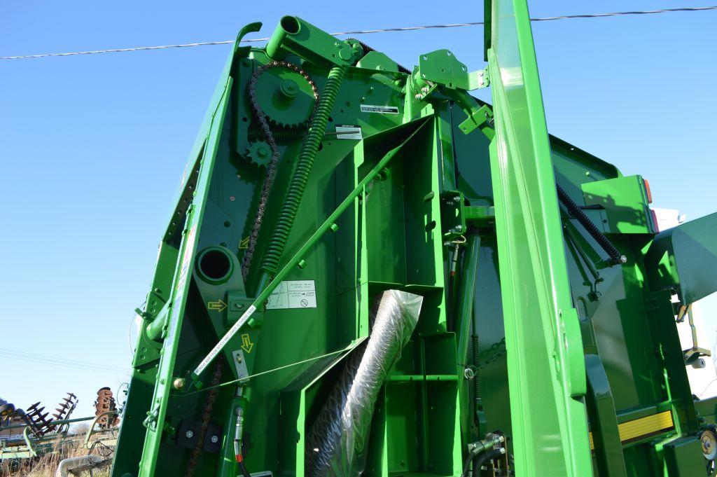 2014 John Deere 569 Round Baler, BRAND NEW, Mega Wide Plus, Cover Edge Net