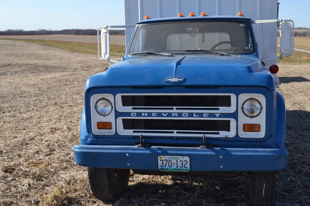 1972 Chevy C-60 Grain Truck, 1 Owner, 20' Obeco Steel Box and Twin Hoist, C