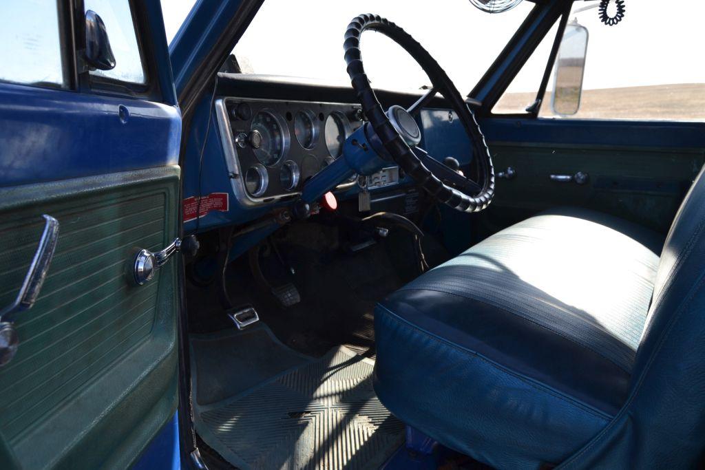 1972 Chevy C-60 Grain Truck, 1 Owner, 20' Obeco Steel Box and Twin Hoist, C