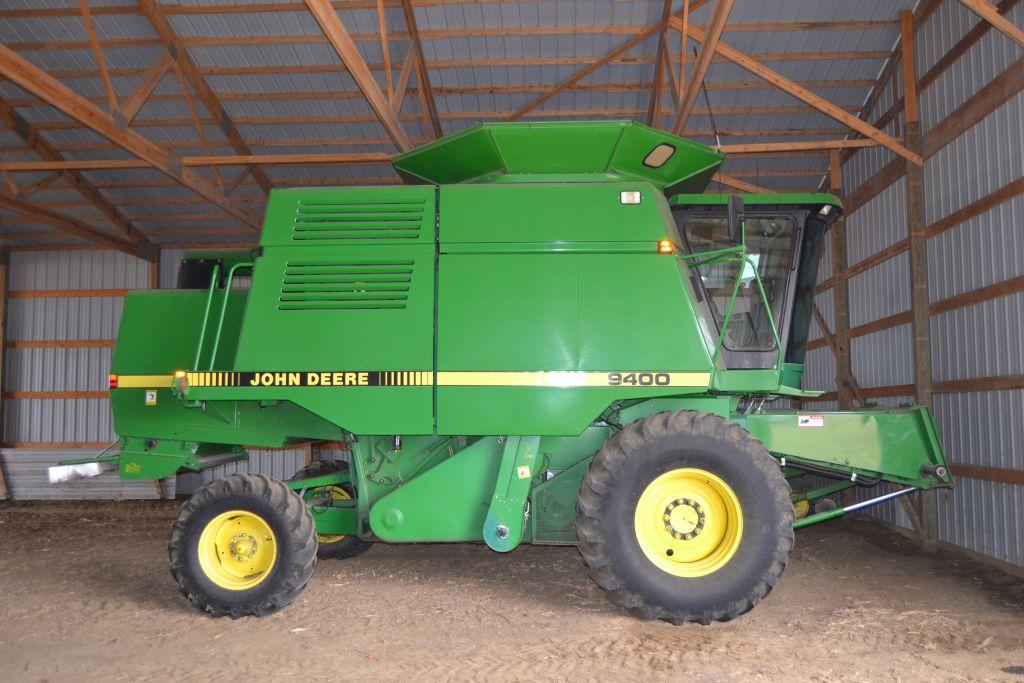 John Deere 9400 Combine, 4800E 3600S Hours, Hopper Extension, Unloading Aug