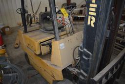 Hyster Propane Forklift, 2 Stage lift, w/ side shift, no propane bottle, ru