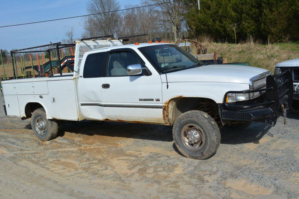 1997 Dodge 2500 4x4 work truck, Laramie SLT, 5.9 liter motor, 5 speed manua