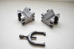 Browne and Sharpe V Block Set with Clamp