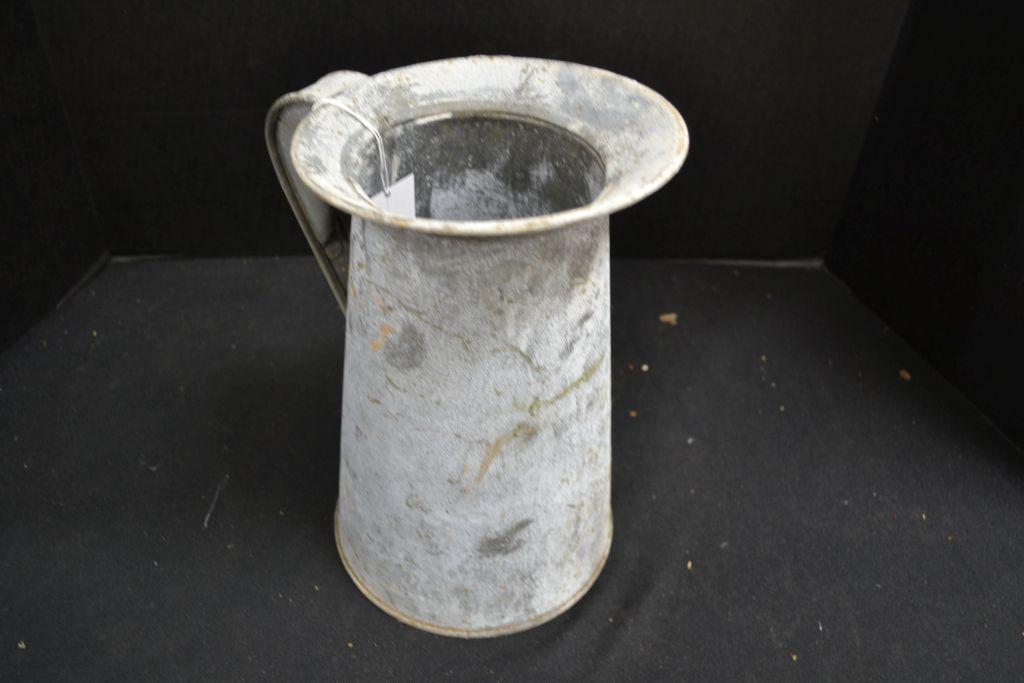 Vintage galvanized oil can, 11 inches tall