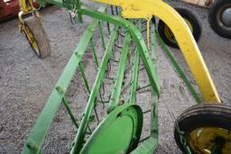 JD 640 Basket Rake, 4 bar, single dolly wheel