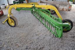 JD 640 Basket Rake, 4 bar, single dolly wheel