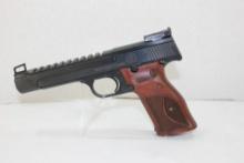 Smith & Wesson Model 41 w/Integral Picatinny Rail .22 LR Pistol; 5-1/2" BBL; w/Extra Magazine and Ha