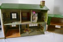 Vintage Metal/Lithograph Doll House and Barn by Marx Toys; Note lot number in photo should be 128a,