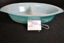 AGEE Pyrex Turquoise Flannel Flowers Divided Dish from Australia