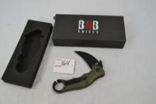 BNB Knives; Curved Blade with Green Handle, Finger Hole and Belt Clip, NIB