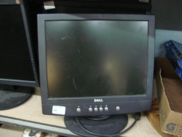 Shelf Lot - Computer Monitors & Keyboard